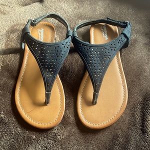 Women’s sandals
